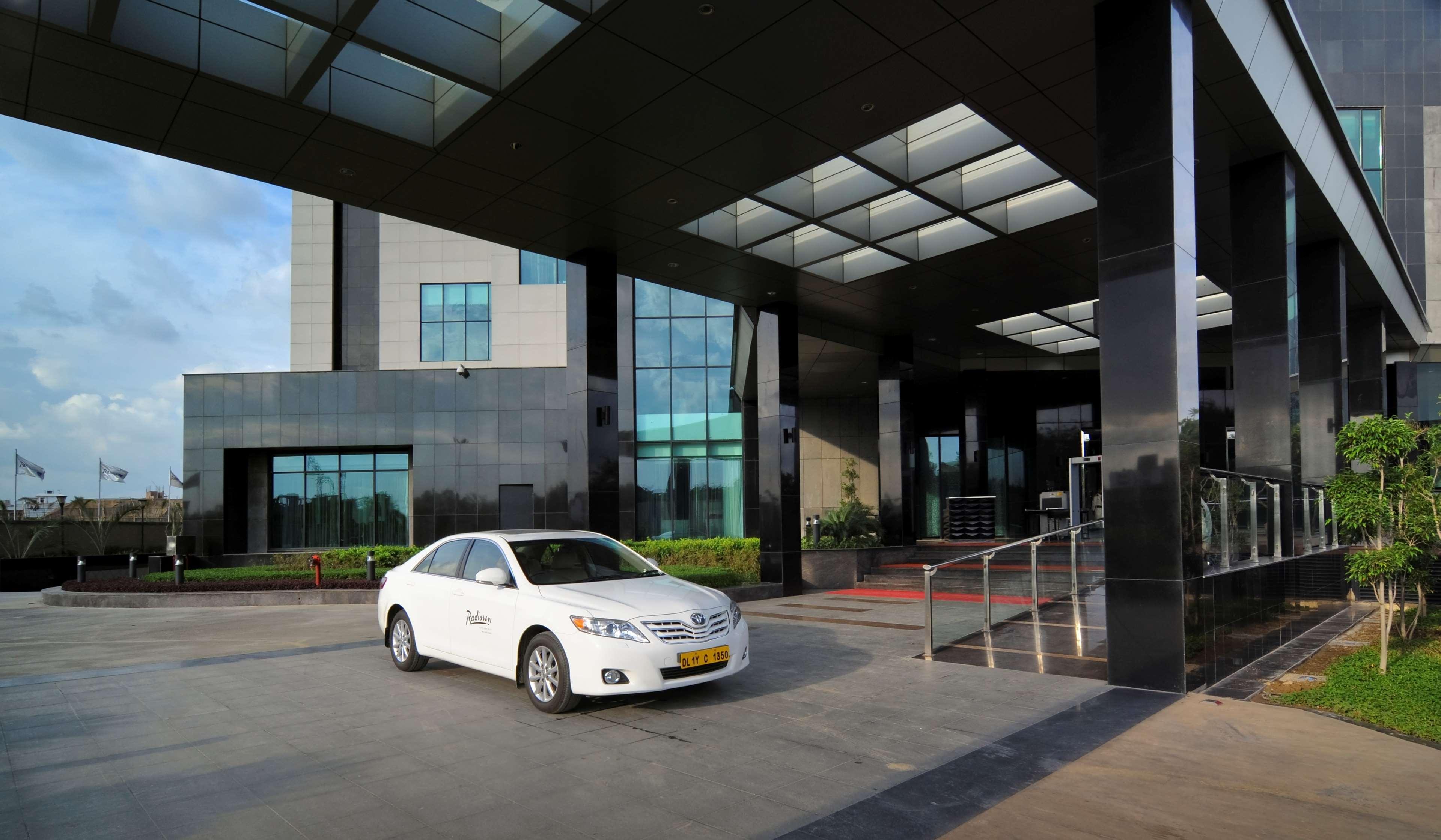 Radisson Blu Hotel New Delhi Paschim Vihar Exterior foto The Park, Hyderabad