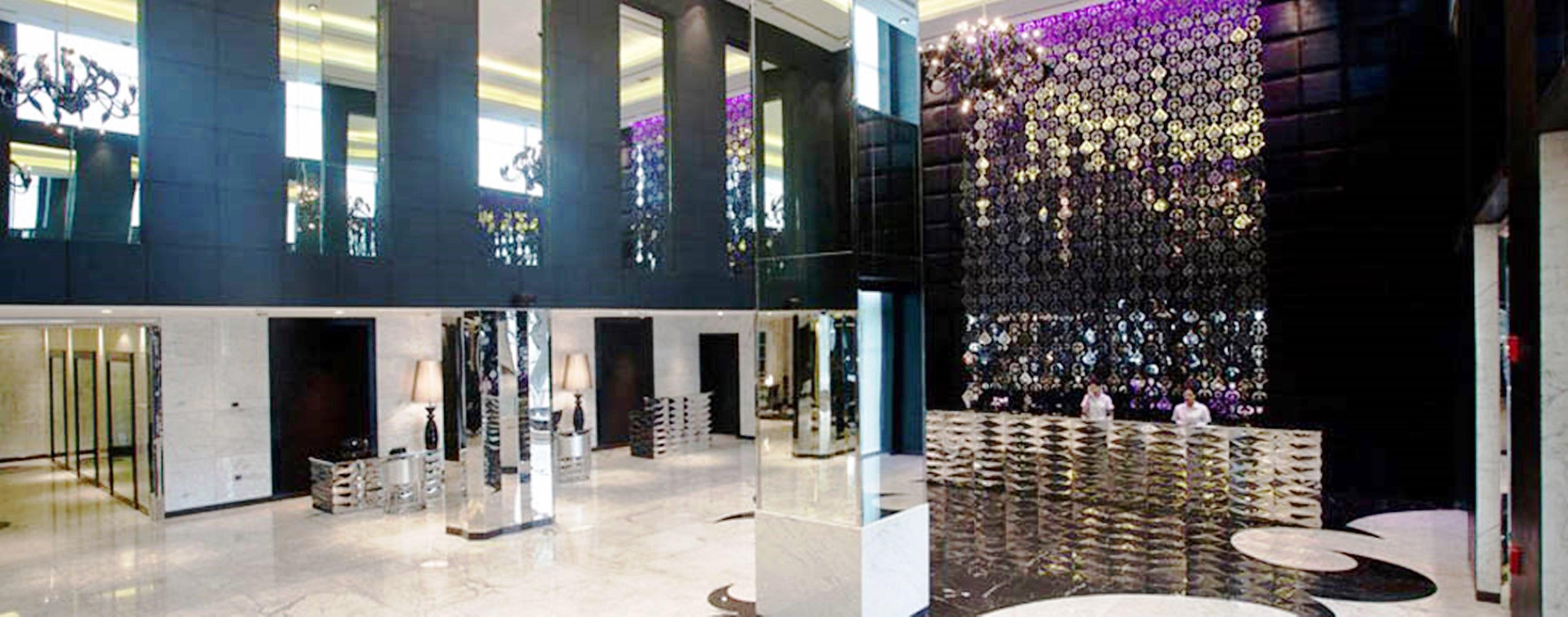 Radisson Blu Hotel New Delhi Paschim Vihar Exterior foto Lobby