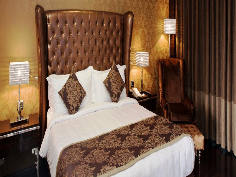 Radisson Blu Hotel New Delhi Paschim Vihar Exterior foto A bedroom at the hotel